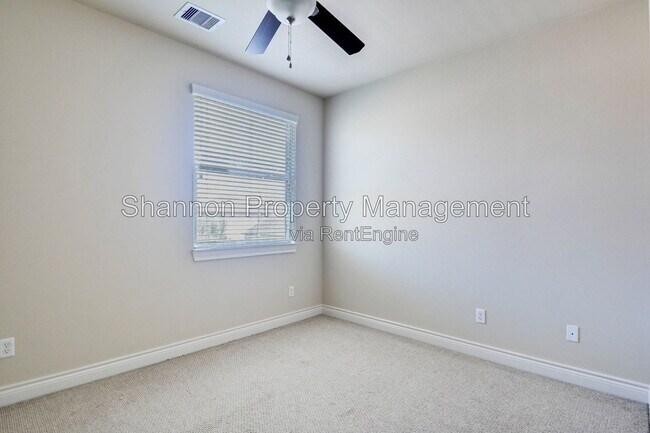 Building Photo - 2731 Sherwin St