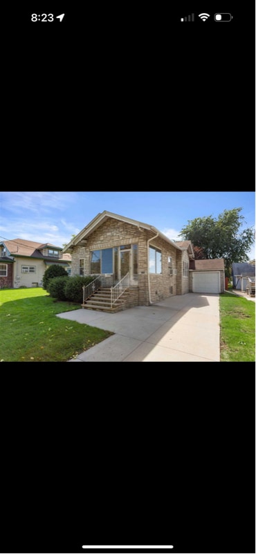 Building Photo - 705 1st St