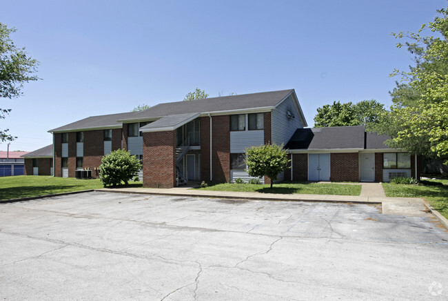 Primary Photo - Willow Bend Apartments