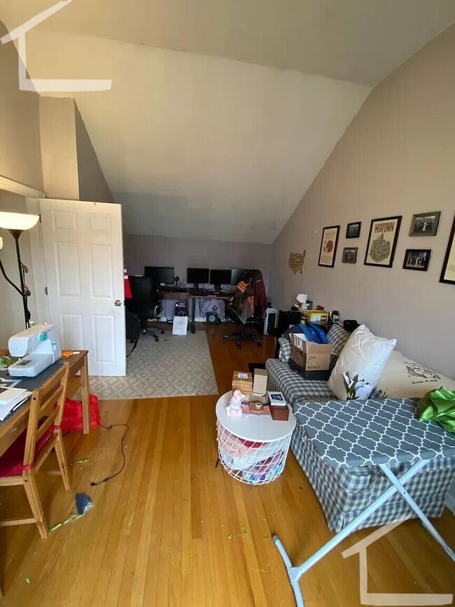 Building Photo - 266 Allston St
