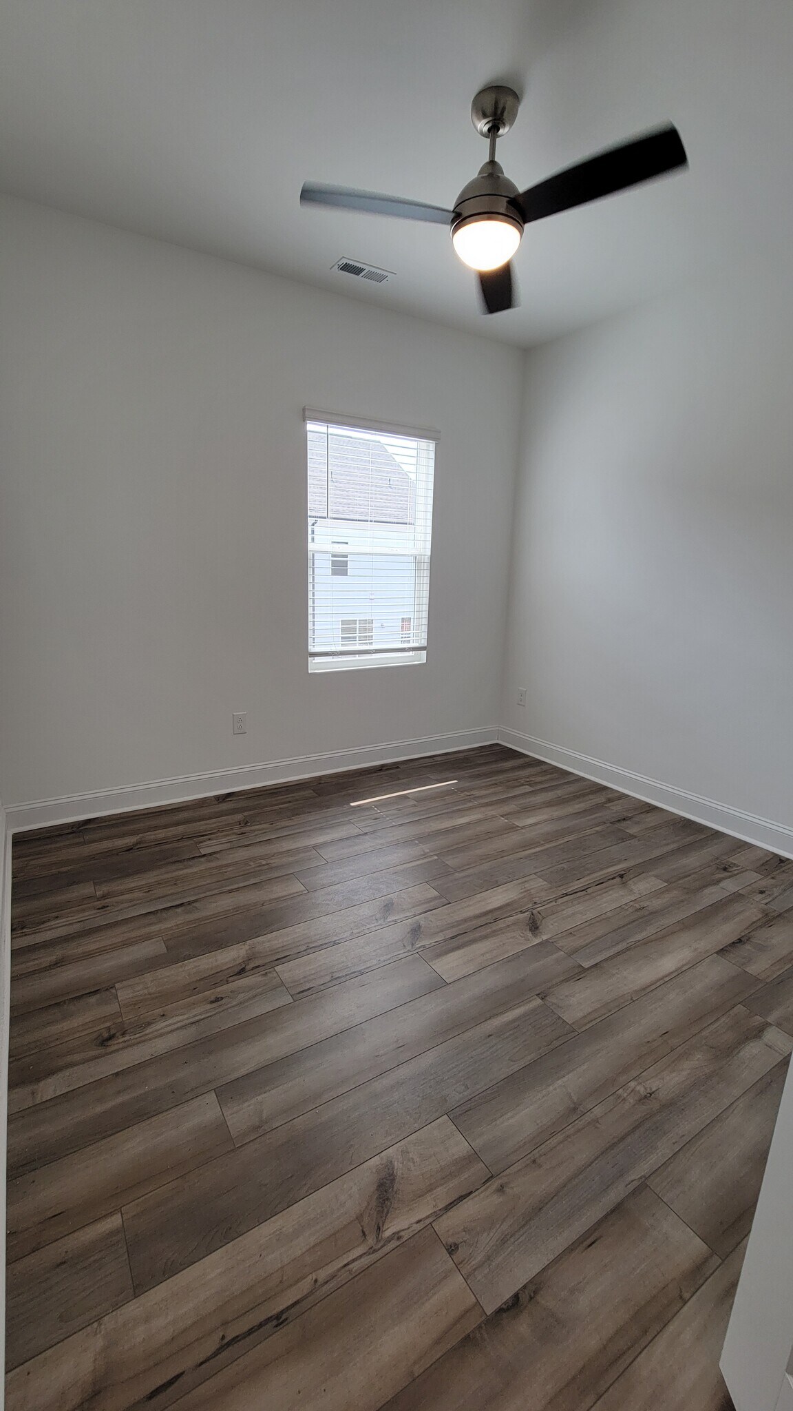 Secondary room with custom closet - 506 Village Branch Ln