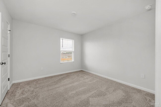 Building Photo - 5280 Peach Dr