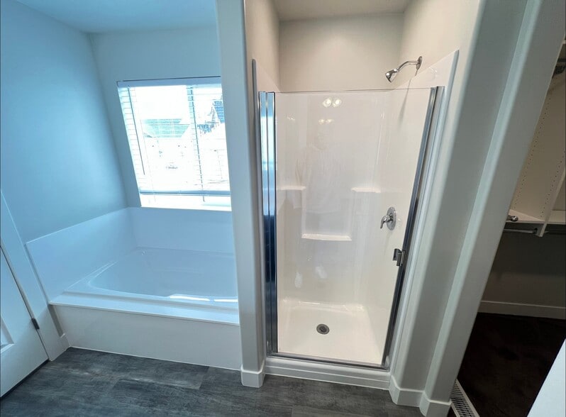 Building Photo - 4725 Gunsight Peak Dr