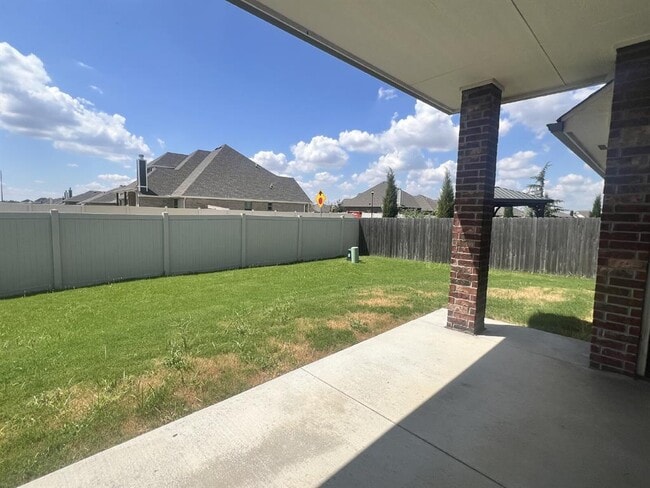 Building Photo - 11805 Loren Brook Ln