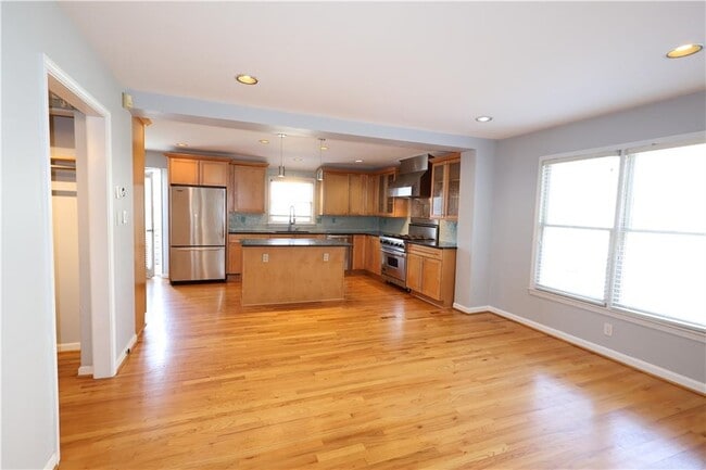 Building Photo - 1248 Defoor Ct NW