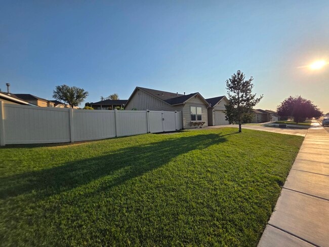 Building Photo - 6009 Pimlico Dr