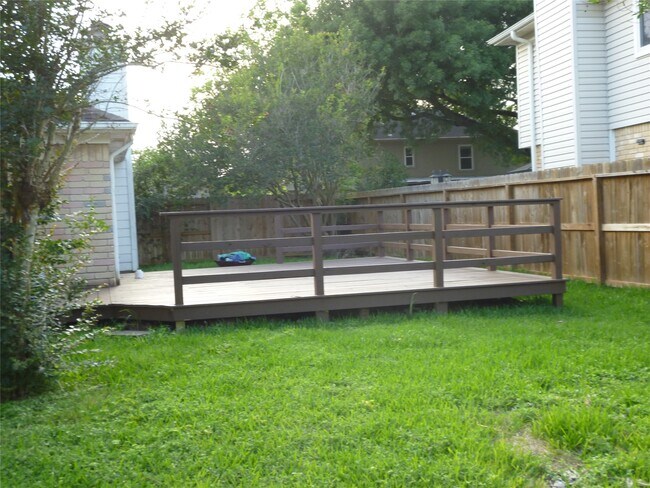 Building Photo - 3243 Battle Ridge Ln
