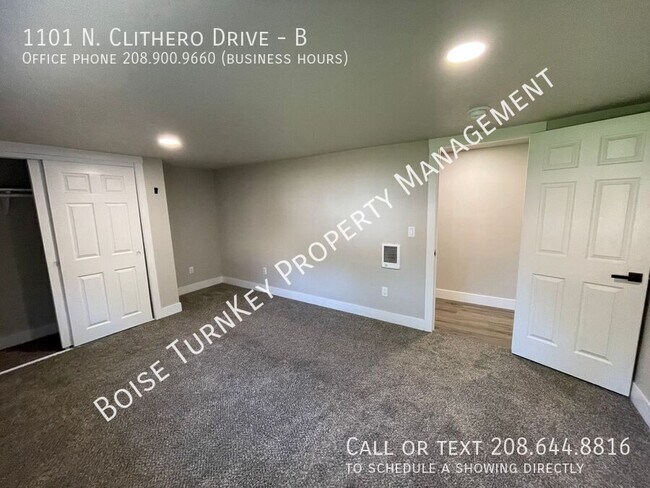 Building Photo - 1101 N Clithero Dr