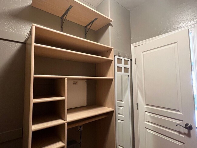 Building Photo - Unique Del Webb at Sierra Canyon Home with Views Available for Lease!