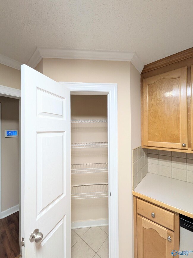 Building Photo - 102 Kilburn Cir