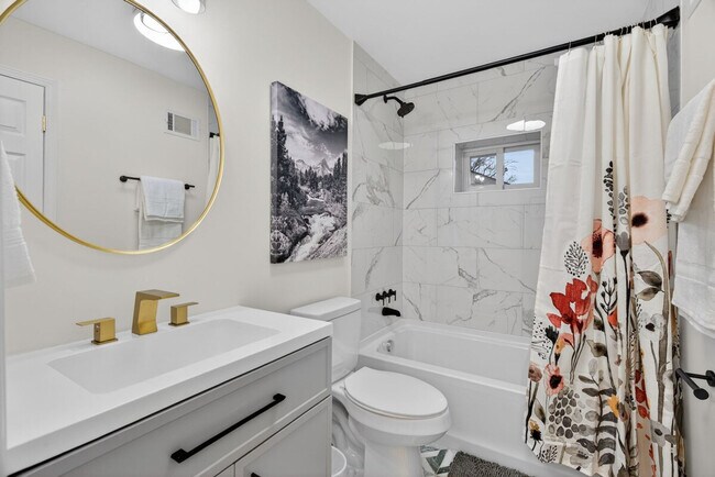 Building Photo - 3831 Brown Rd