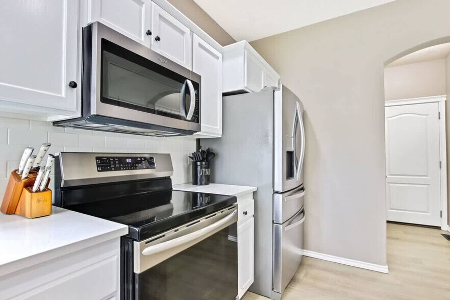 Building Photo - 3024 W Divide Creek Dr
