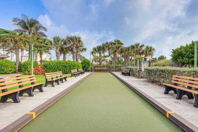 Building Photo - 2400 S Ocean Dr