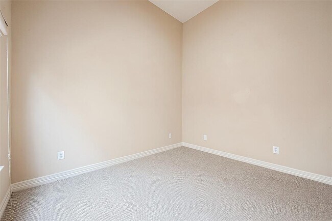Building Photo - 6014 Hamman St