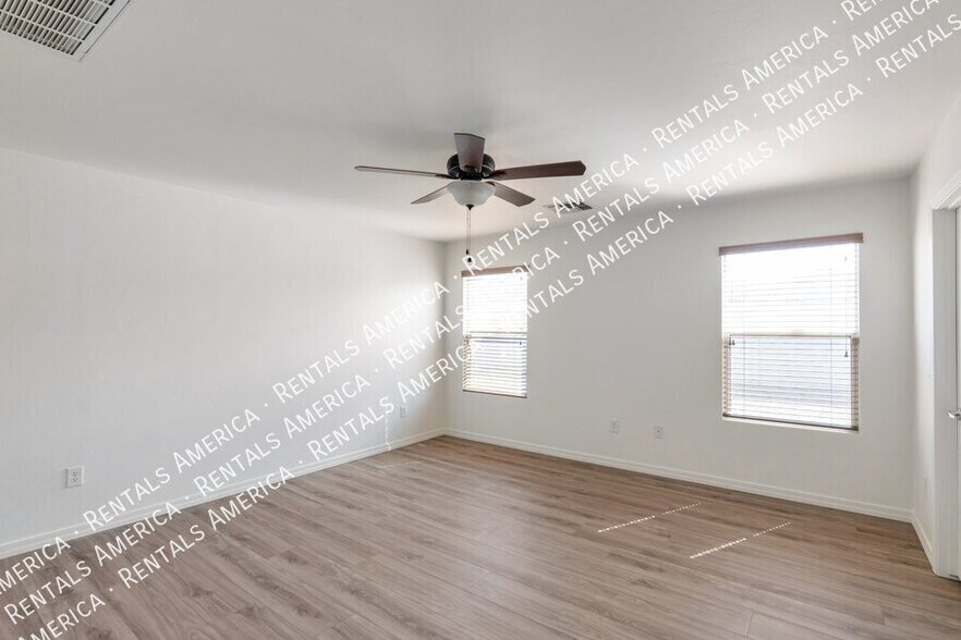 Building Photo - 8345 W Redshank Dr