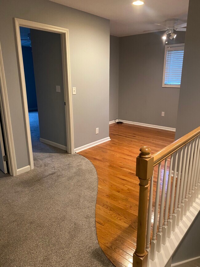 Building Photo - 246 N Ferrel St