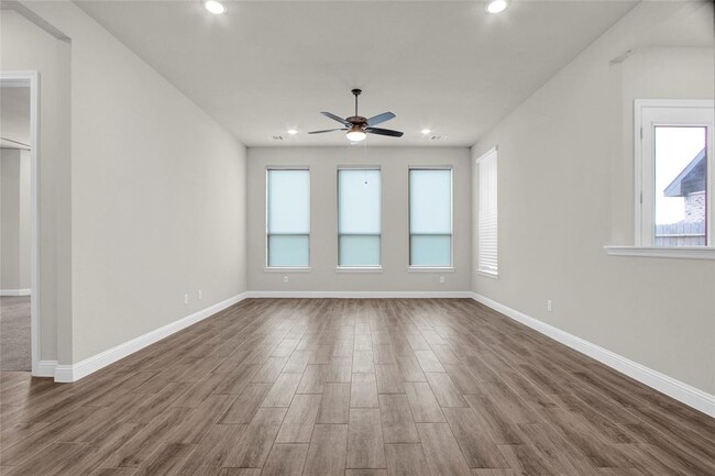 Building Photo - 6019 Marsh Lk Ct