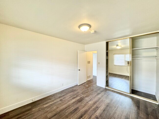 Building Photo - 5640 Kester Ave