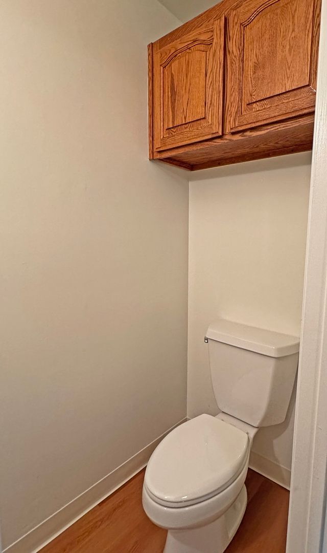 Building Photo - Beautifully Updated 3 Bedroom, 2.5 Bathroom Townhome!