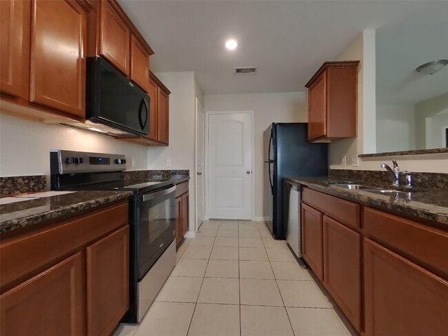 Building Photo - 680 Totem Trail Dr