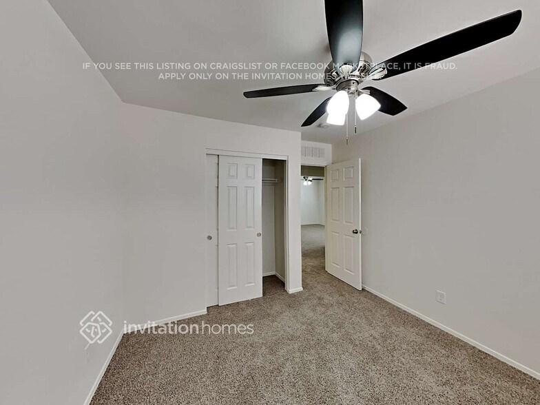 Building Photo - 42944 W Samuel Dr