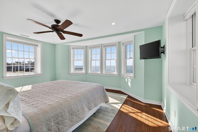 Building Photo - 39 Vineyard Pl