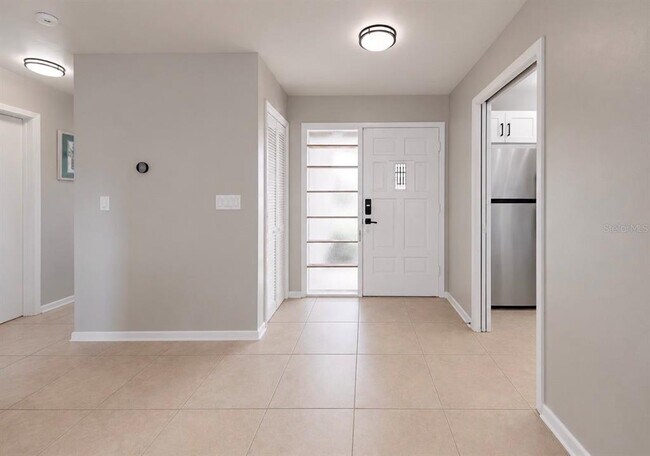 Building Photo - 1725 Bikini Ct