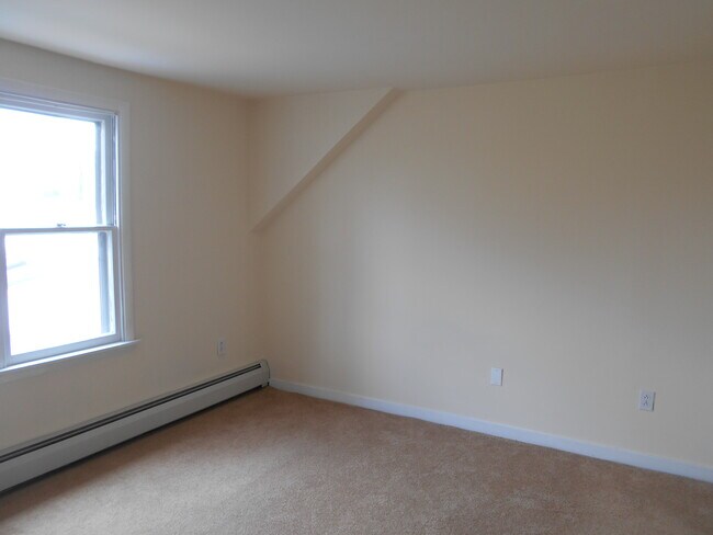 Bedroom - 519 Lincoln Ave