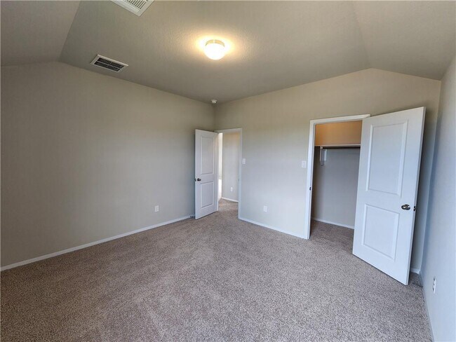 Building Photo - 11400 Milano Dr