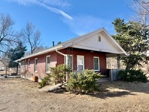Building Photo - Upgraded Brick Ranch