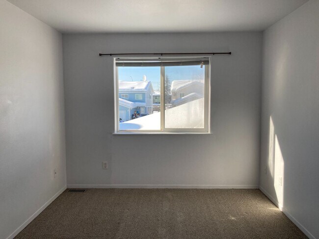 Building Photo - 521 San Juan Circle