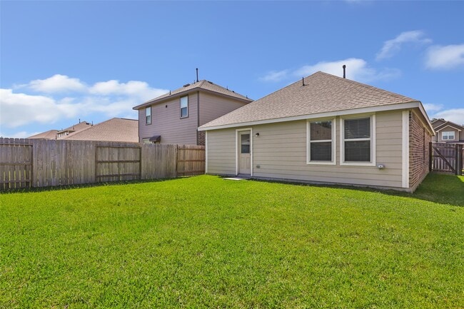 Building Photo - 6220 Arcadia Sound Ln