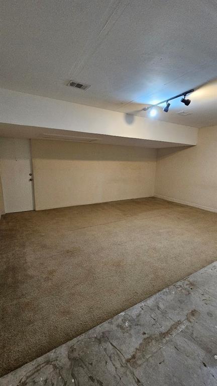 Building Photo - 14902 Snelling Dr