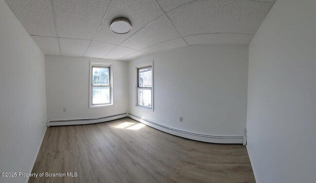 Building Photo - 119 George Ave