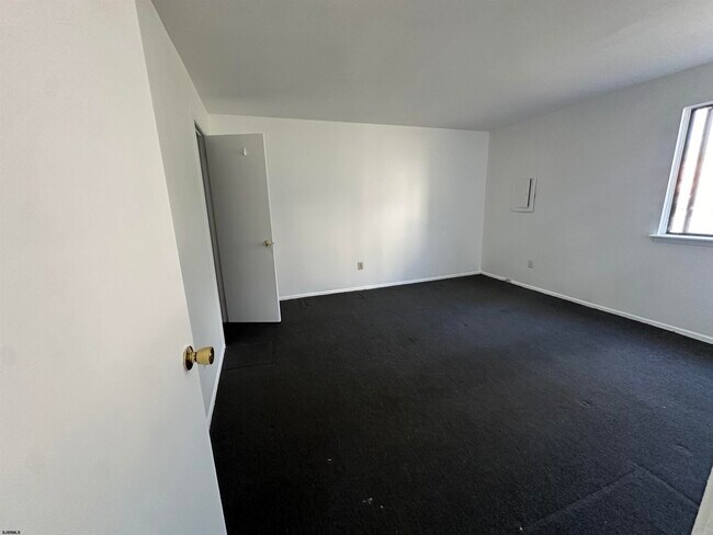 Building Photo - 2734 Evergreen Ct