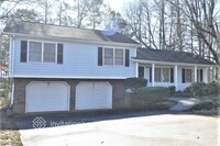 Building Photo - 4258 Castlegate Dr