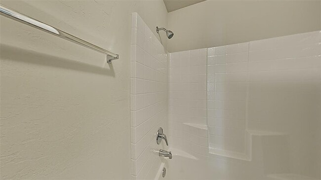 Building Photo - 16208 Harvester Dr