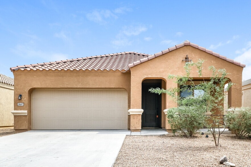 Primary Photo - 28697 N Roselite Ln