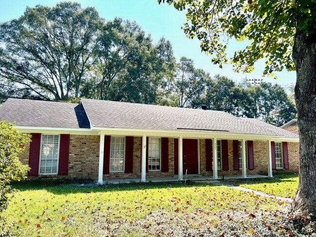 Primary Photo - 3/2 Brick home