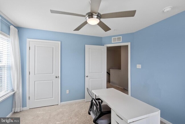 Building Photo - 9715 Summerton Dr