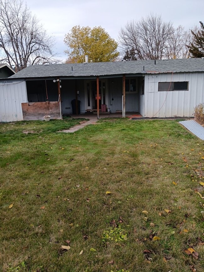 Building Photo - 3 Bed House in La Grande