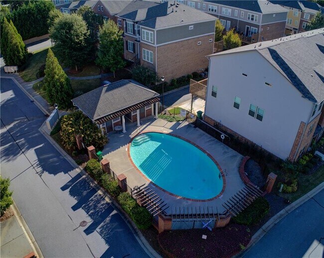 Building Photo - 1300 Hopkins Dr