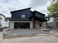 Building Photo - 906 N Sang Ave