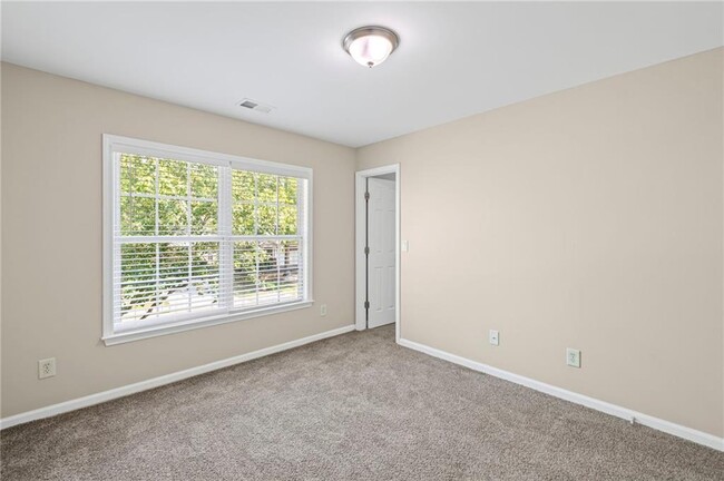 Building Photo - 1346 Dukes Creek Dr