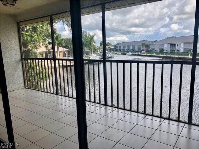 Primary Photo - 4717 SW 13th Ave