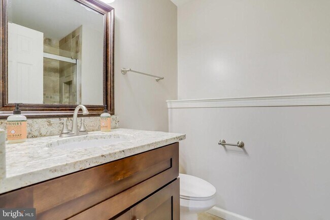 Building Photo - 6522 Trask Terrace