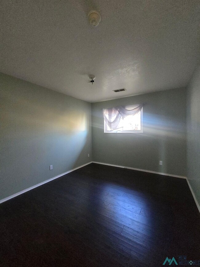 Building Photo - 2821 Duckworth Ave