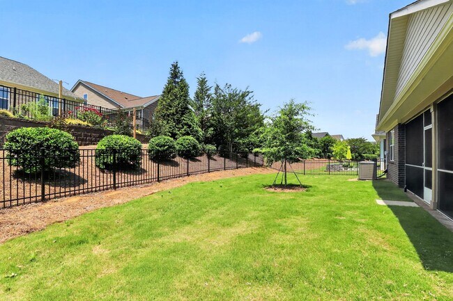 Building Photo - Ranch Home in Mint Hill, NC
