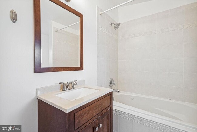Building Photo - 4528 4th St NW