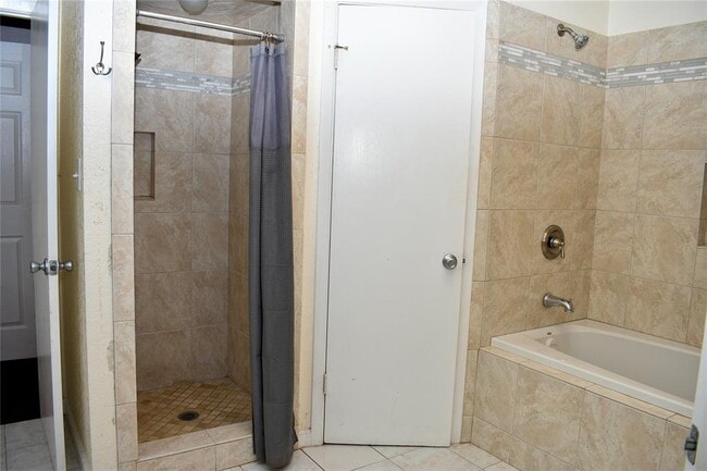 Building Photo - 5309 Doe Valley Ln